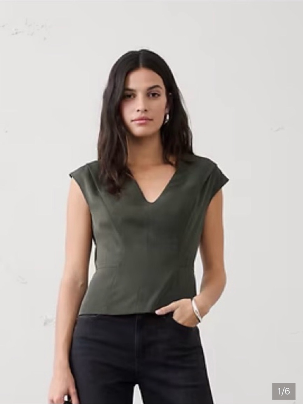 Seamed Hourglass Women's Top in Olive Green